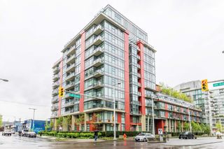 Photo 1: 315 38 W 1ST Avenue in Vancouver: False Creek Condo for sale in "The One" (Vancouver West)  : MLS®# R2597400