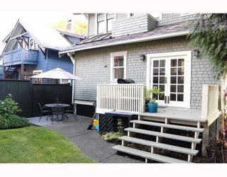 Photo 8: 901 W 23RD Avenue in Vancouver: Cambie House for sale in "DOUGLAS PARK" (Vancouver West)  : MLS®# V749791