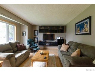 Photo 2: 308 Cathcart Street in WINNIPEG: Charleswood Residential for sale (South Winnipeg)  : MLS®# 1519545