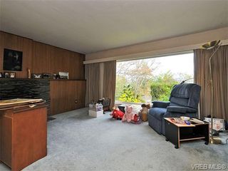 Photo 3: 3821 Synod Rd in VICTORIA: SE Cedar Hill House for sale (Saanich East)  : MLS®# 655505
