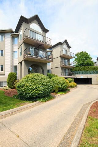 Photo 3: 219 32725 GEORGE FERGUSON Way in Abbotsford: Abbotsford West Condo for sale in "The Uptown" : MLS®# R2076632