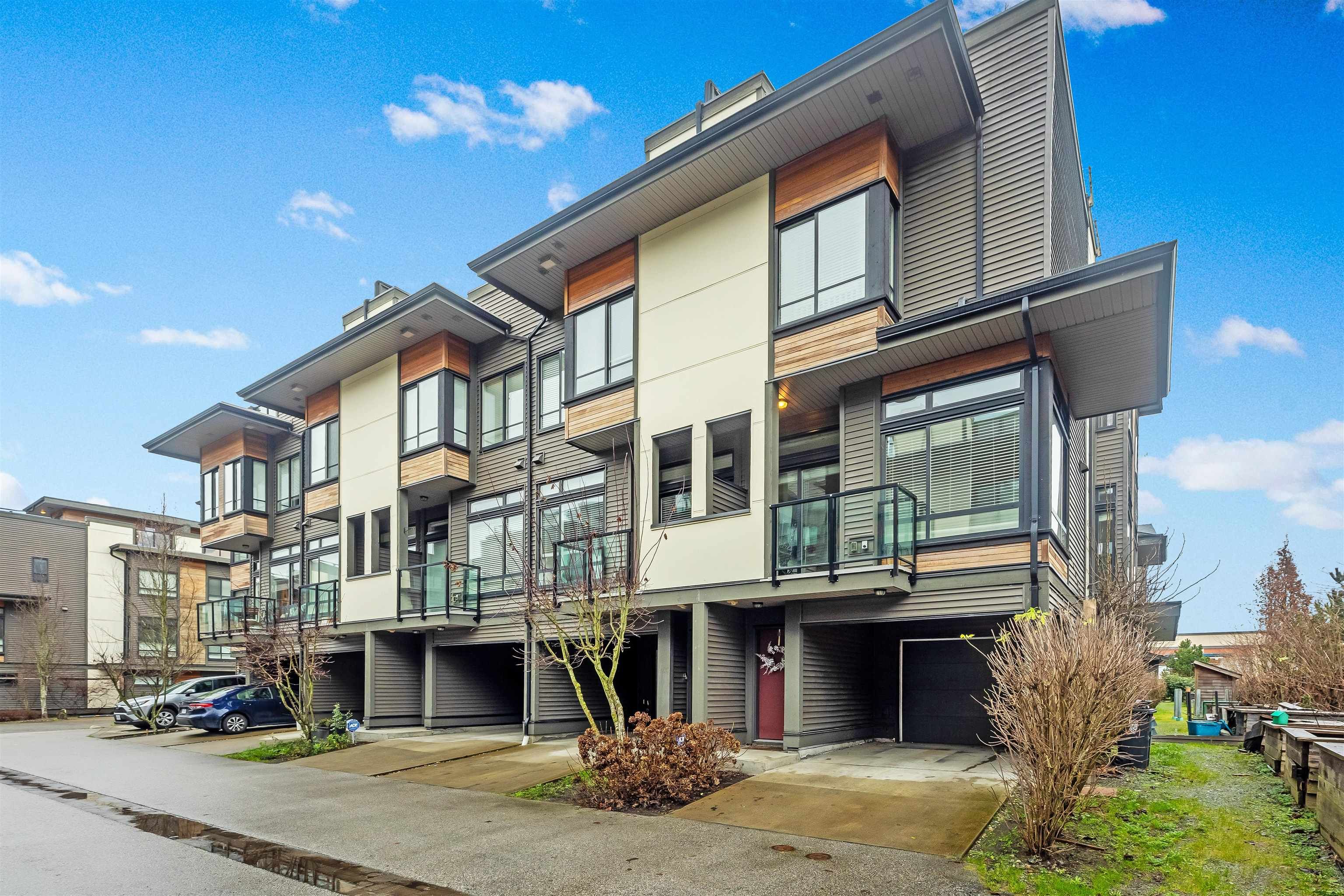 Main Photo: 80 7811 209 Street in Langley: Willoughby Heights Townhouse for sale in "Exchange" : MLS®# R2839720