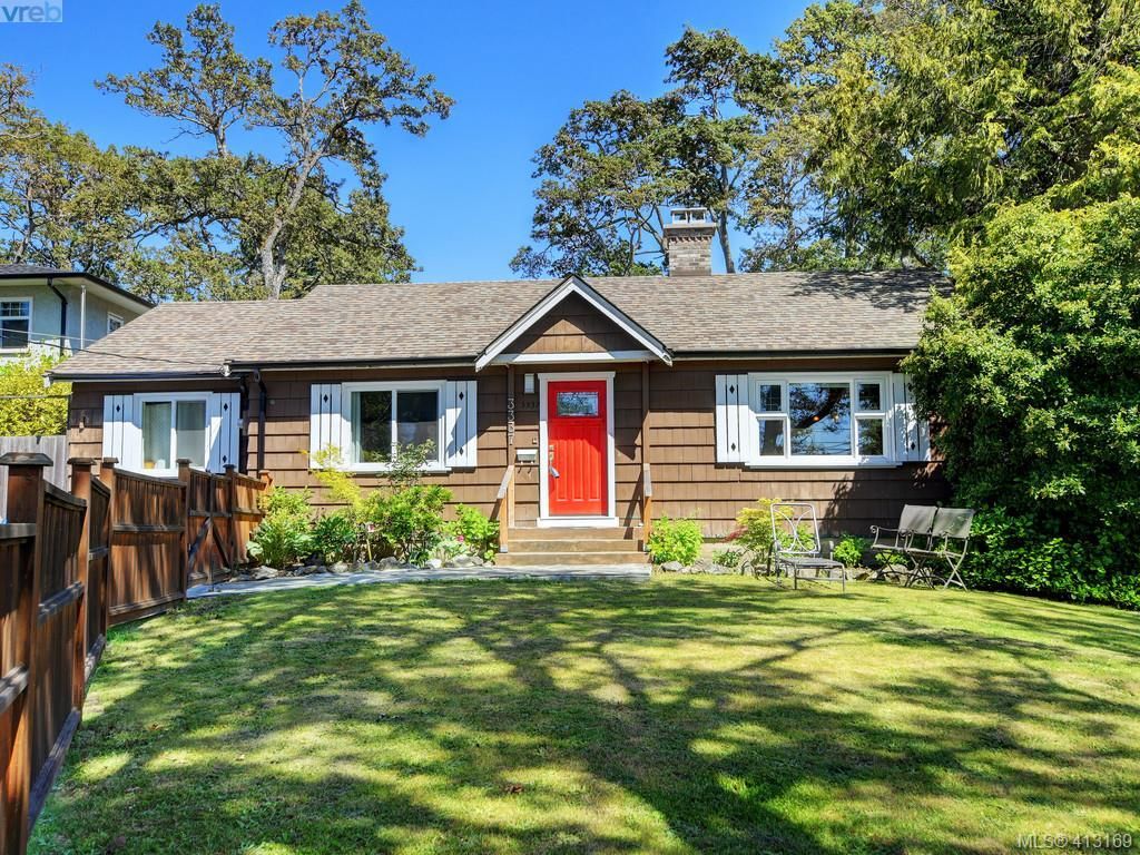 Main Photo: 3337 Richmond Rd in VICTORIA: SE Mt Tolmie House for sale (Saanich East)  : MLS®# 819267