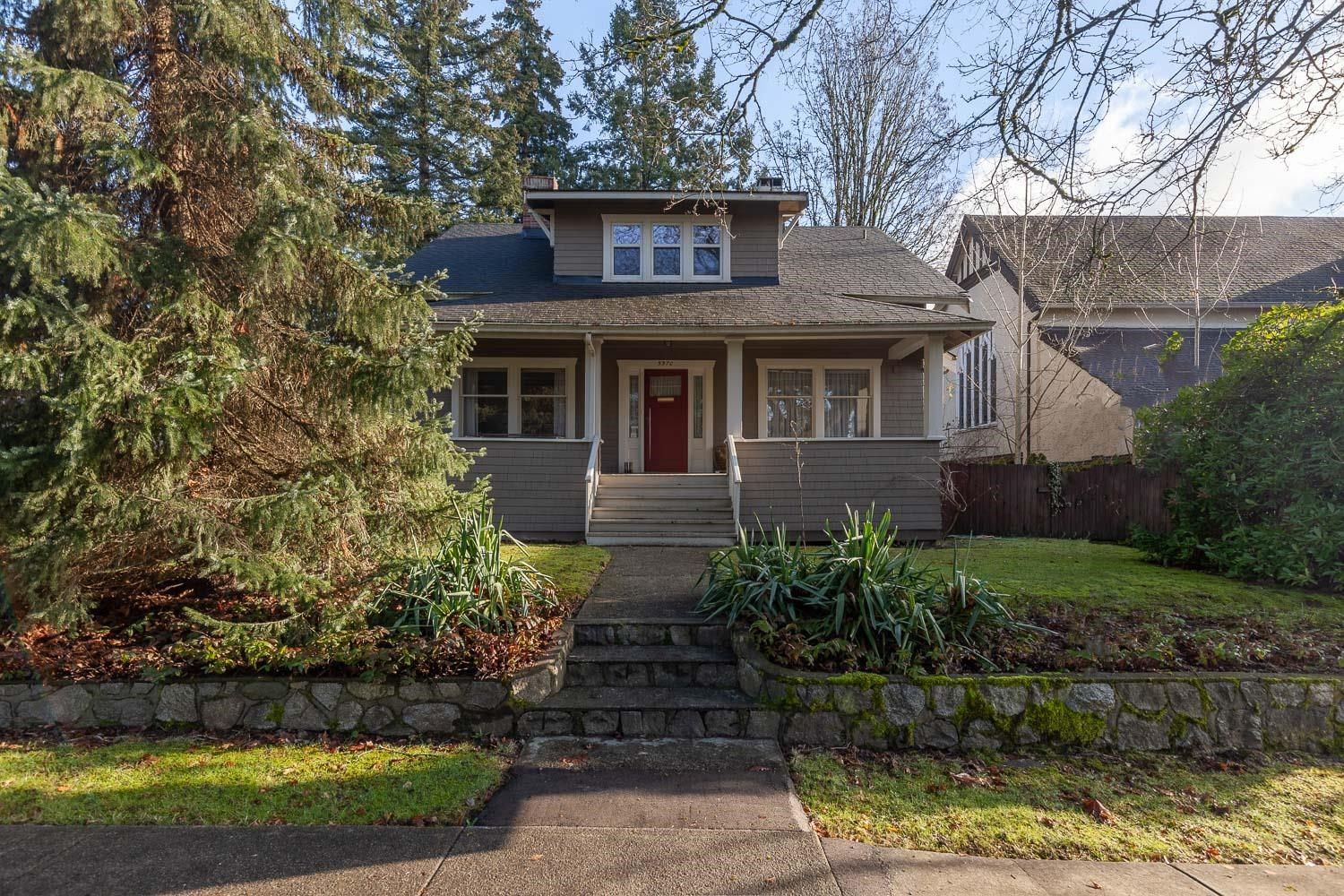 Main Photo: 5570 BALACLAVA Street in Vancouver: Kerrisdale House for sale (Vancouver West)  : MLS®# R2747870