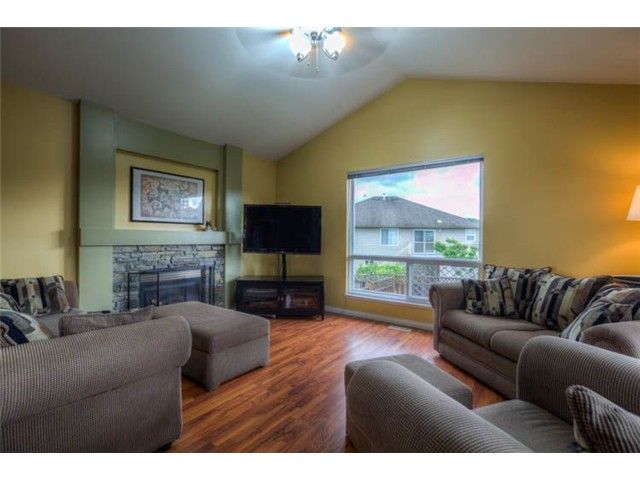Main Photo: 23735 115A AV in Maple Ridge: Cottonwood MR House for sale in "GILKER HILL" : MLS®# V1007430