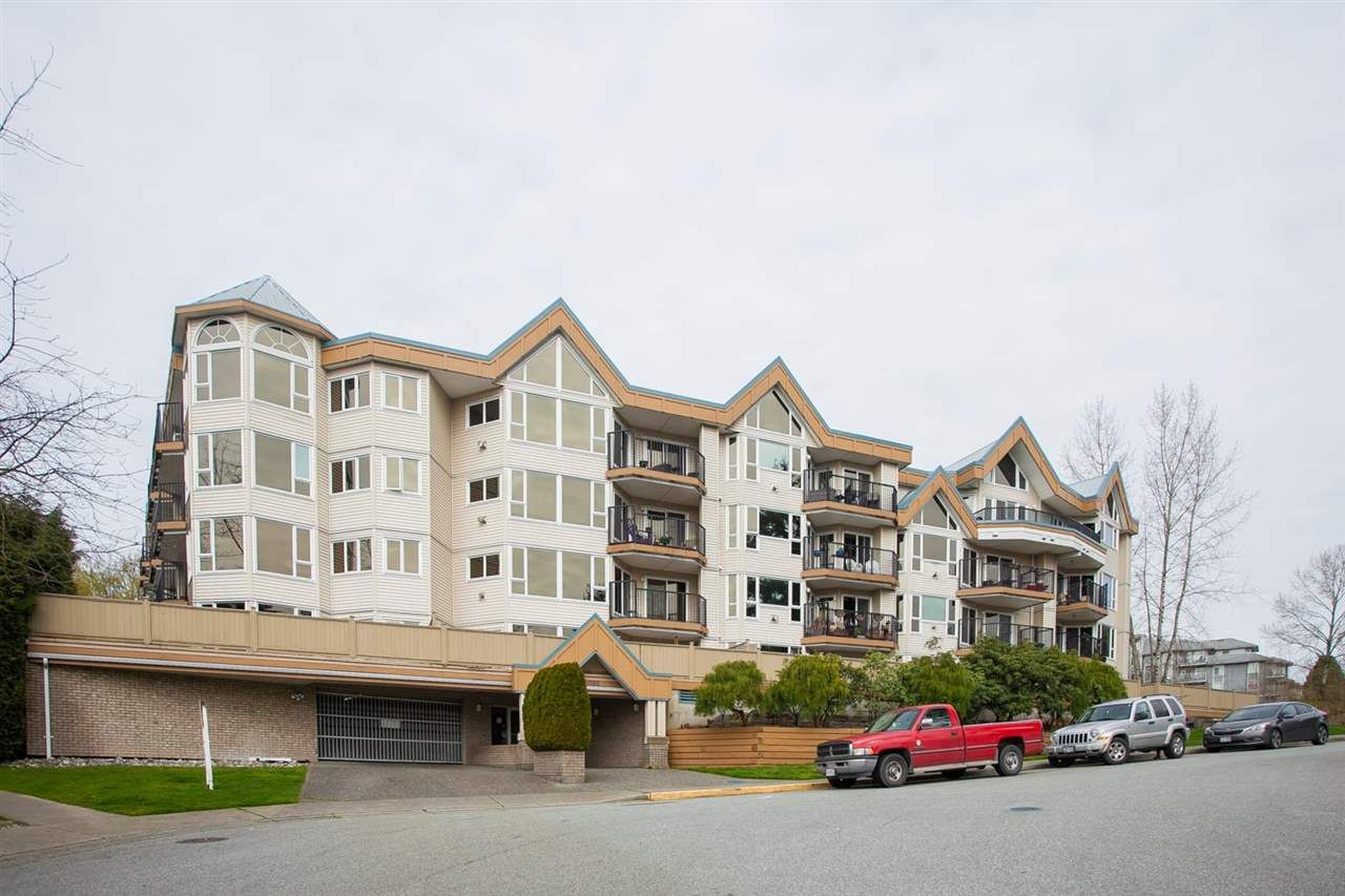 Main Photo: 312 11595 FRASER STREET in Maple Ridge: East Central Condo for sale : MLS®# R2050704