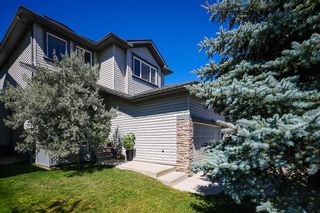 Photo 2: 596 Stonegate Road NW: Airdrie Detached for sale : MLS®# A2128112
