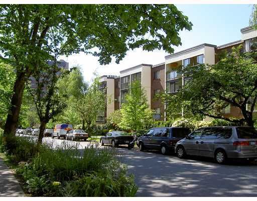 Main Photo: 412 1140 PENDRELL Street in Vancouver: West End VW Condo for sale in "THE SOMERSET" (Vancouver West)  : MLS®# V801603