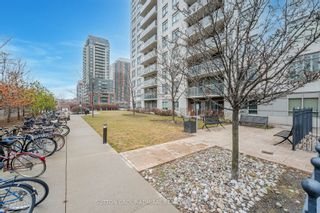 Photo 2: 519 816 Lansdowne Avenue in Toronto: Dovercourt-Wallace Emerson-Junction Condo for sale (Toronto W02)  : MLS®# W8136194