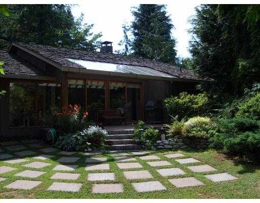 Main Photo: 904 Glenora Ave in North Vancouver: House for sale : MLS®# V779738