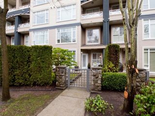 Photo 4: 105 3600 WINDCREST Drive in North Vancouver: Roche Point Townhouse for sale in "WINDSONG" : MLS®# V932458