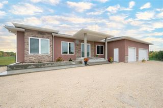 Main Photo: 25 MCFEE Place: East Selkirk Residential for sale (R02)  : MLS®# 202326515