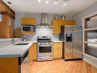 Photo 7: 309 1178 HAMILTON Street in Vancouver: Yaletown Condo for sale in "THE HAMILTON" (Vancouver West)  : MLS®# R2086797