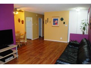 Photo 2: 77 Bourkewood Place in WINNIPEG: St James Residential for sale (West Winnipeg)  : MLS®# 1320484