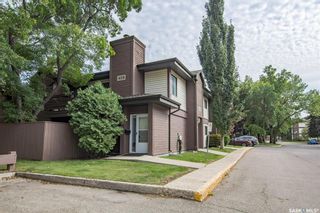 Photo 1: 201 459 Pendygrasse Road in Saskatoon: Fairhaven Residential for sale : MLS®# SK942249