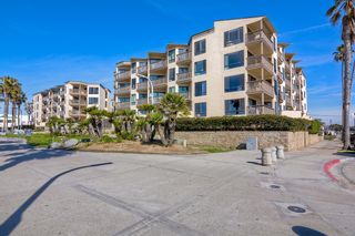 Photo 1: PACIFIC BEACH Condo for sale : 2 bedrooms : 4465 Ocean #34 in San Diego