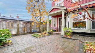 Photo 4: 843 KEEFER Street in Vancouver: Strathcona 1/2 Duplex for sale (Vancouver East)  : MLS®# R2740454