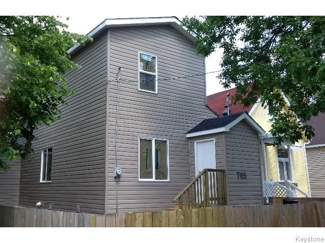 Main Photo: 705 Anderson Avenue in WINNIPEG: North End Residential for sale (North West Winnipeg)  : MLS®# 1518137