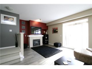 Photo 3: 10 55 HAWTHORN Drive in Port Moody: Heritage Woods PM Townhouse for sale in "COBALT SKY" : MLS®# V1034207