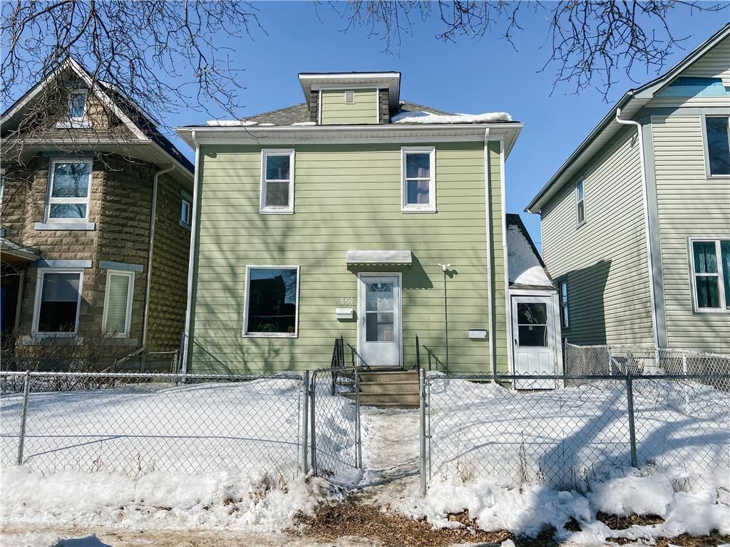 Main Photo: Spacious home with income property! in Winnipeg: 5C House for sale (West End) 