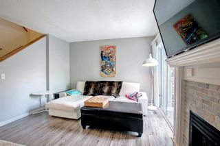 Photo 18: 95 Cedarview Mews SW in Calgary: Cedarbrae Row/Townhouse for sale : MLS®# A1230877