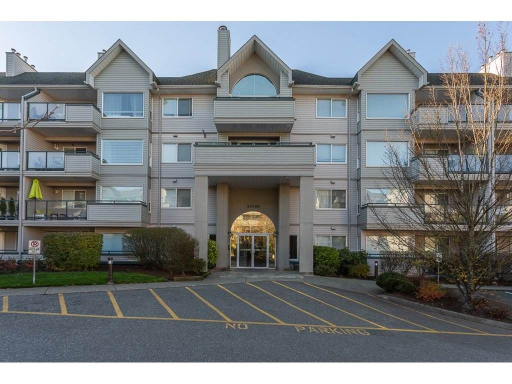 Main Photo: 405 33708 KING Road in Abbotsford: Poplar Condo for sale in "Collage Park" : MLS®# R2323684
