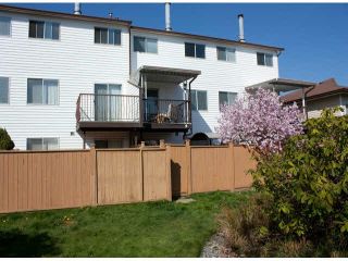 Photo 2: 86 27272 32ND Avenue in Langley: Aldergrove Langley Townhouse for sale in "TWIN FIRS" : MLS®# F1430560