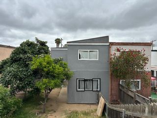 Main Photo: SAN DIEGO House for sale : 4 bedrooms : 845 Raven St