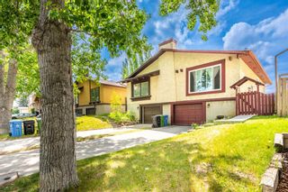 Photo 2: 25 Falchurch Road NE in Calgary: Falconridge Semi Detached (Half Duplex) for sale : MLS®# A2063477
