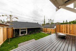Photo 4: 941 E 24TH Avenue in Vancouver: Fraser VE 1/2 Duplex for sale (Vancouver East)  : MLS®# R2407771