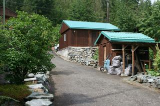 Photo 5: Affordable Shuswap Waterfront!