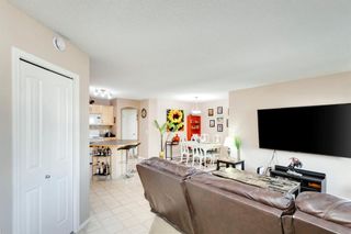 Photo 4: 103 7 Everridge Square SW in Calgary: Evergreen Row/Townhouse for sale : MLS®# A1245367