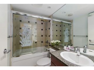 Photo 9: # 3708 1033 MARINASIDE CR in Vancouver: Yaletown Condo for sale (Vancouver West)  : MLS®# V1116535