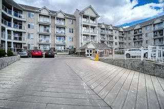 Photo 2: 315 500 Rocky Vista Gardens NW in Calgary: Rocky Ridge Apartment for sale : MLS®# A2126877