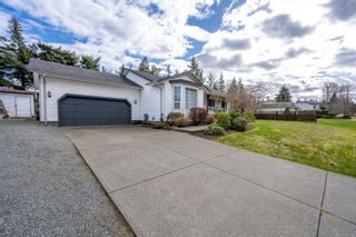 Photo 3: 2512 Falcon Crest Dr in Courtenay: CV Courtenay West House for sale (Comox Valley)  : MLS®# 898105