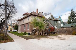 Photo 37: 173 Home Street in Winnipeg: Wolseley Residential for sale (5B)  : MLS®# 202126426