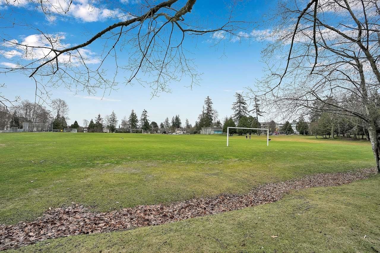Main Photo: 208 15272 19TH Avenue in Surrey: King George Corridor Condo for sale in "Parkview Place" (South Surrey White Rock)  : MLS®# R2747238