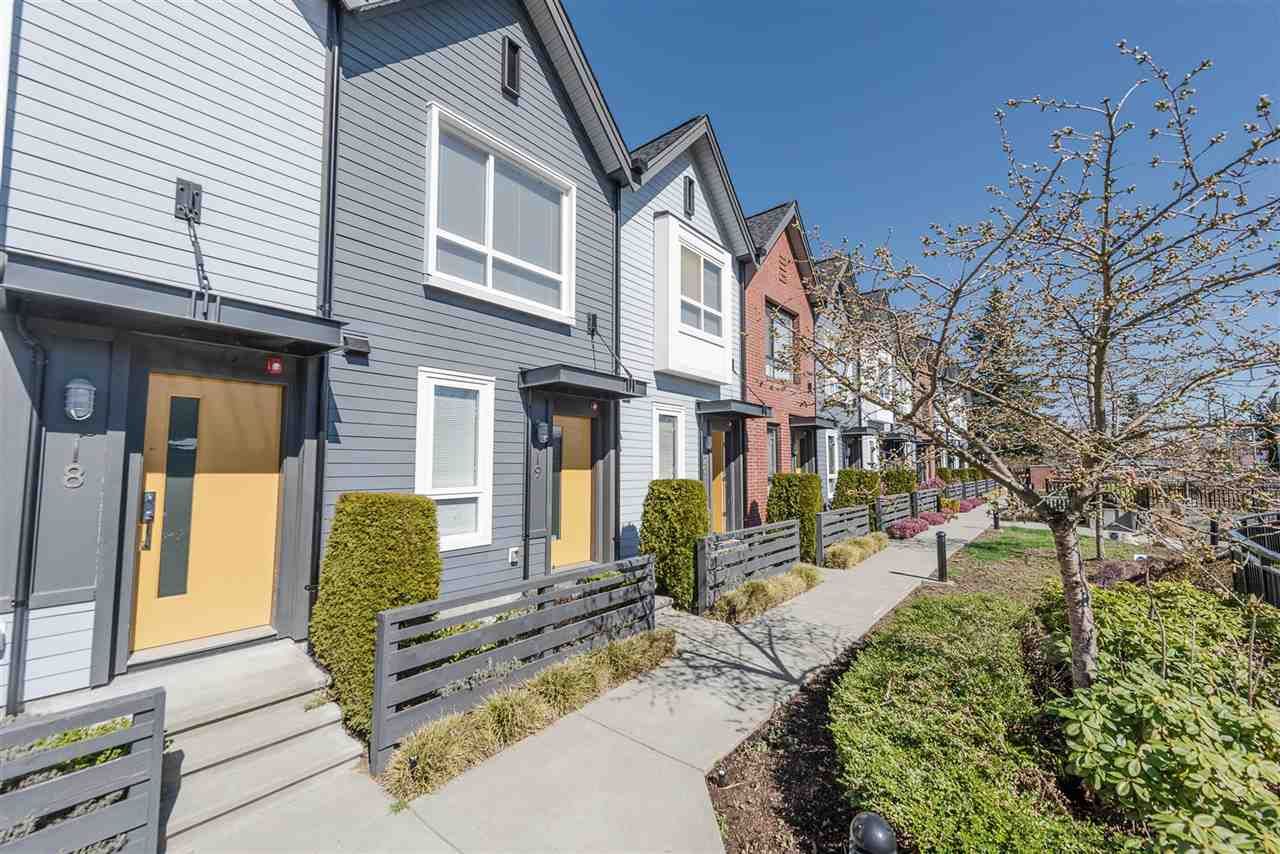 Main Photo: 26 6868 BURLINGTON Avenue in Burnaby: Metrotown Townhouse for sale in "METRO" (Burnaby South)  : MLS®# R2384217