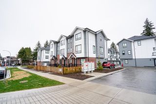 Photo 1: 26 12635 63 Avenue in Surrey: Panorama Ridge Townhouse for sale : MLS®# R2857458