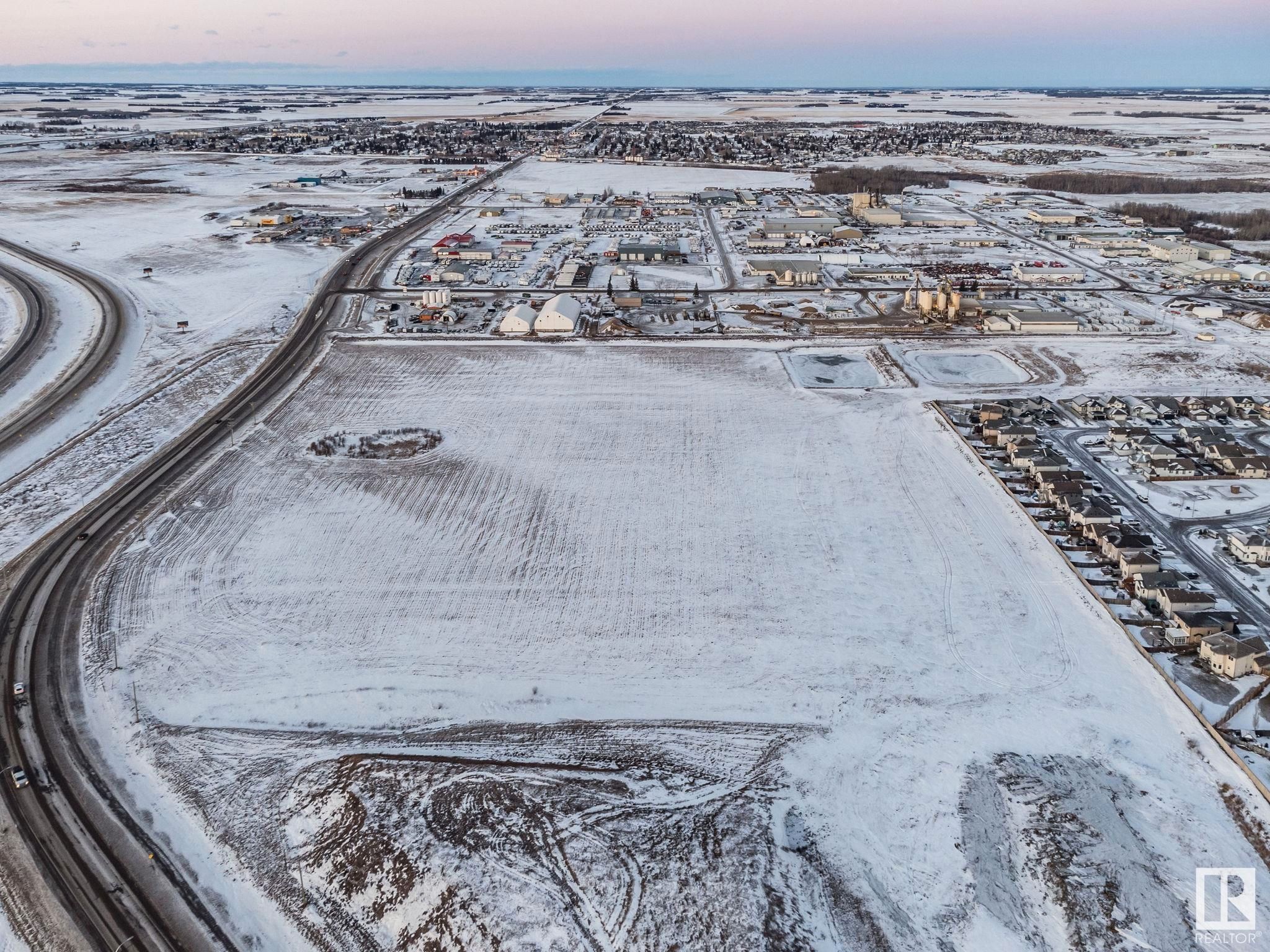 Main Photo: 10002 Cardiff Road: Morinville Land Commercial for sale : MLS®# E4270714