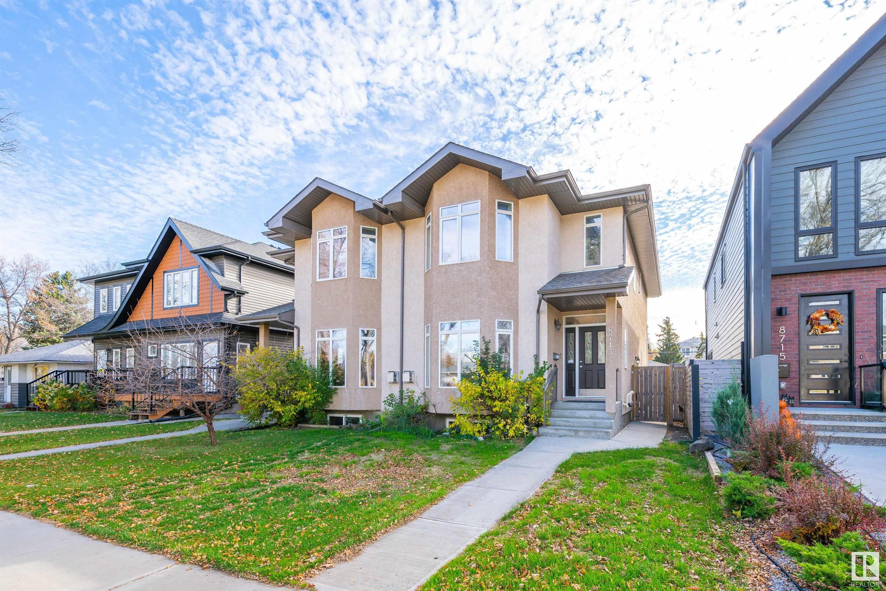 Main Photo: 8713 83 Avenue in Edmonton: Zone 18 House Half Duplex for sale : MLS®# E4381766