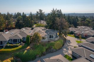 Photo 8: 610 2829 Arbutus Rd in Saanich: SE Ten Mile Point Row/Townhouse for sale (Saanich East)  : MLS®# 918752