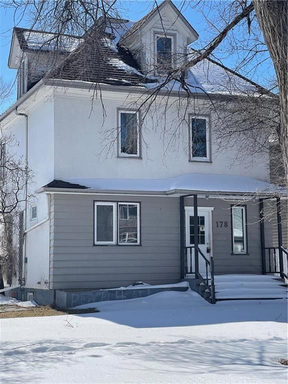 Main Photo: 178 Lansdowne Avenue in Winnipeg: Scotia Heights Residential for sale (4D)  : MLS®# 202227409