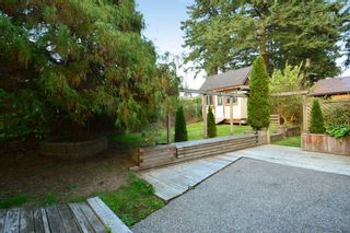 Photo 32: 12363 NEW MCLELLAN Road in Surrey: Panorama Ridge House for sale in "Panorama Ridge" : MLS®# F1424205