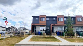 Photo 1: 351 Rajput Way in Saskatoon: Evergreen Residential for sale : MLS®# SK924371