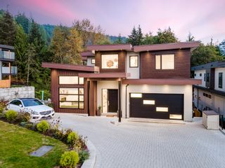 Photo 1: 3404 MAMQUAM Road in Squamish: University Highlands House for sale : MLS®# R2749709