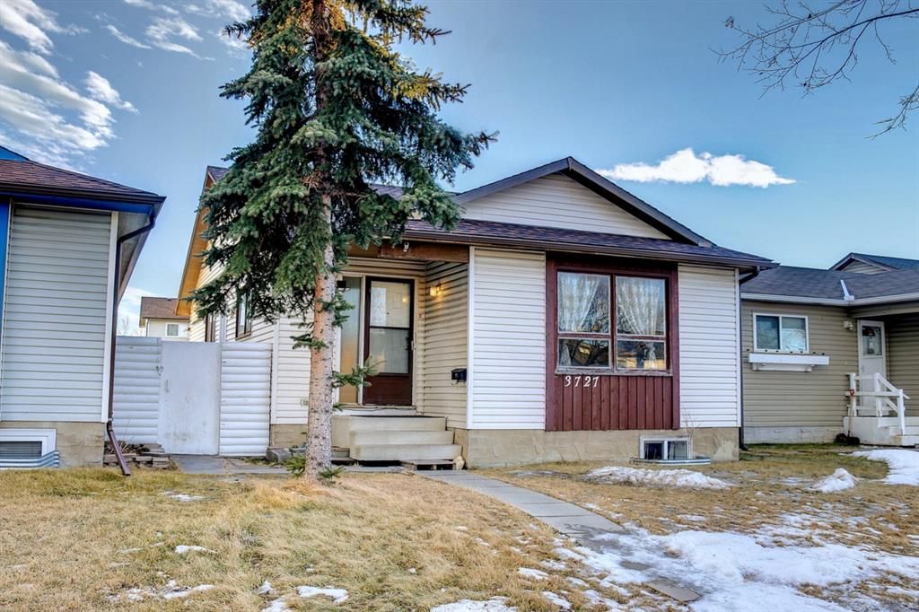 Main Photo: 3727 44 Avenue NE in Calgary: Whitehorn Detached for sale : MLS®# A1172903