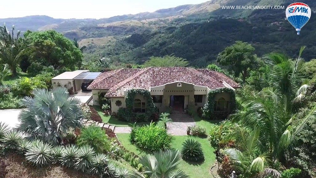 House for sale in Altos del Maria