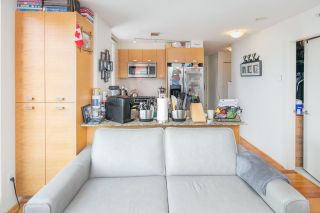 Photo 13: 403 2483 SPRUCE Street in Vancouver: Fairview VW Condo for sale in "SKYLINE" (Vancouver West)  : MLS®# R2189151
