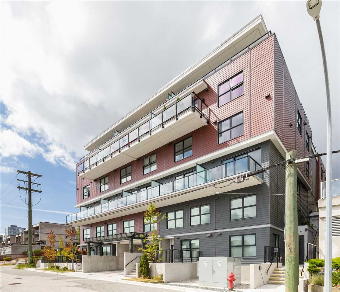 Main Photo: 508 218 CARNARVON Street in New Westminster: Downtown NW Condo for sale in "Irving Living" : MLS®# R2475825